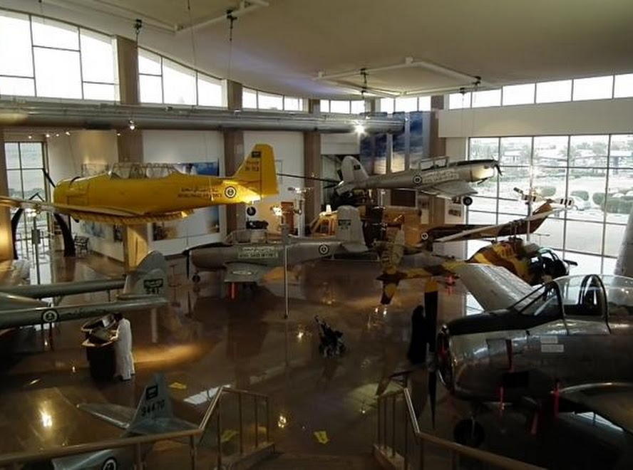 متحف صقر الجزيرة للطيران يعاود فتح ابوابة – مجلة الآثار